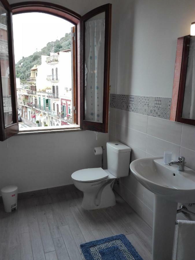 Apartamento Plaza Giardini-Naxos Exterior foto