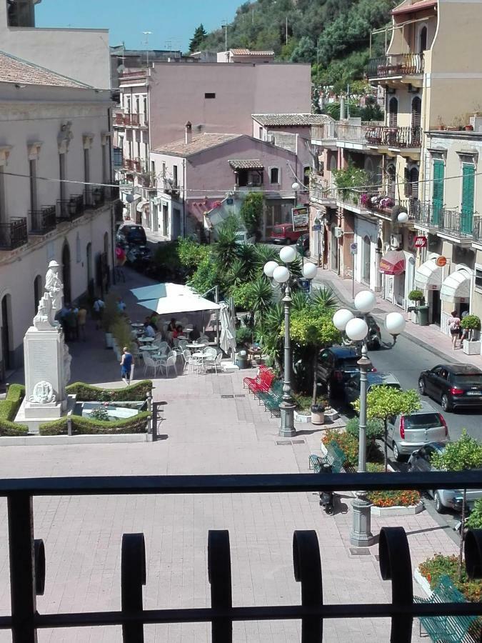 Apartamento Plaza Giardini-Naxos Exterior foto